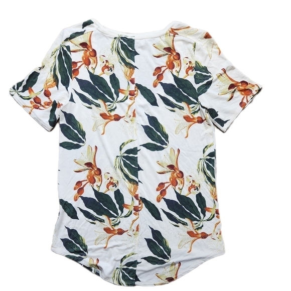 Aritzia | Babaton Floral Tee Size XXS - Picture 2 of 5